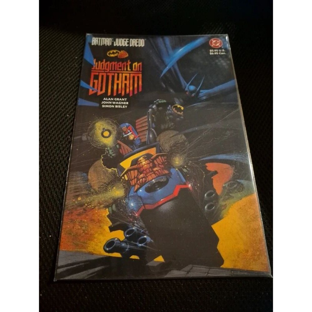 Batman Judge Dredd Judgement on Gotham Comic